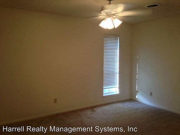 2nd image of 806 Melrose Dr