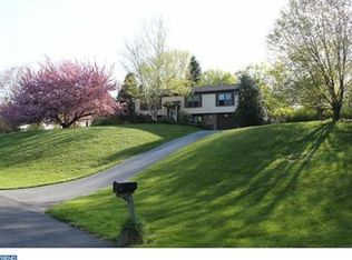 1124 Nobb Hill Dr, West Chester, PA 19380