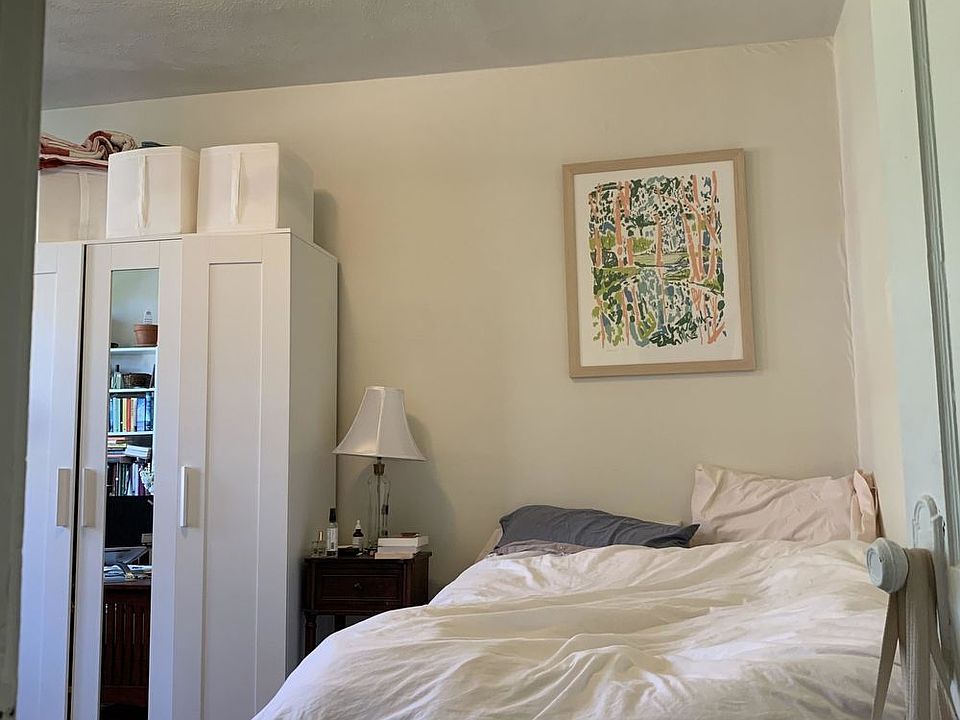 2nd image of 23-27 Walbridge St #12R