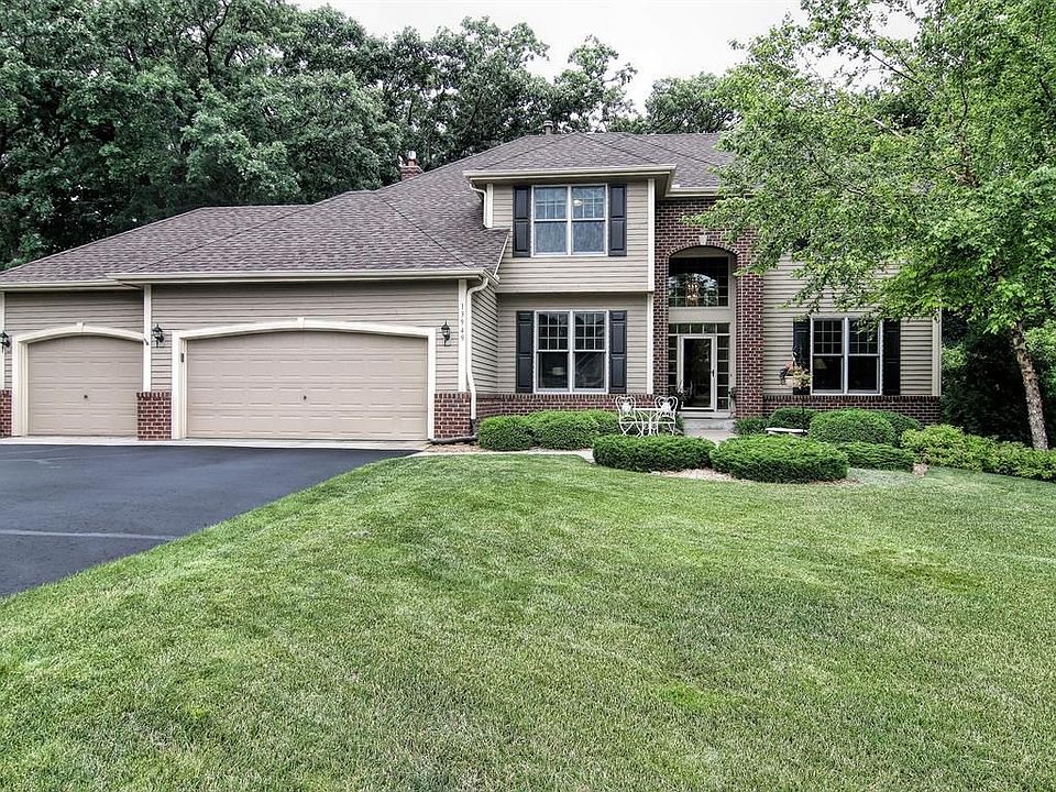 13949 Dublin Road - stately 2 story walkout