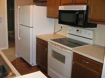 3rd image of 8167 Cedar Glen Dr