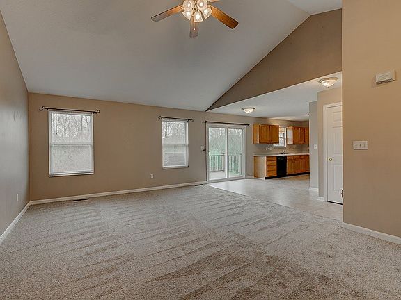 3rd image of 1401 Shenandoah Ct