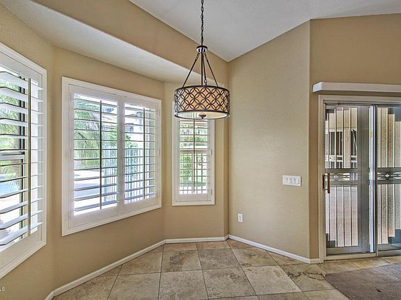 3rd image of 4933 E Aire Libre Ave