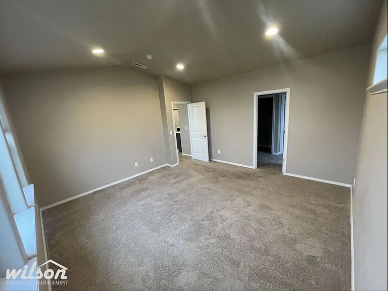5300 Sage Way — Photo 16