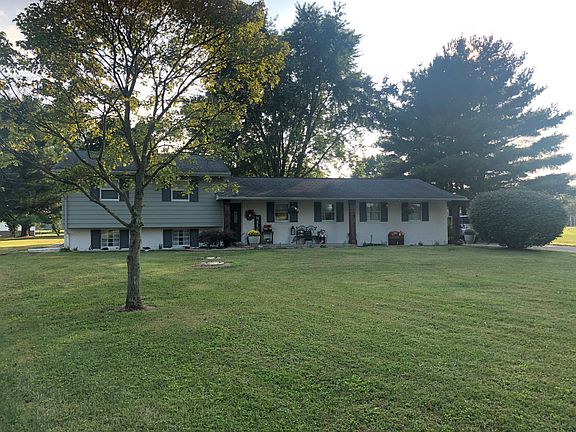 3rd image of 35 Westview Dr