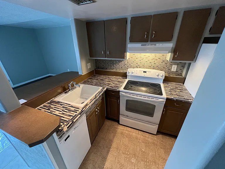 598 Orange 159 Dr #159 — Photo 17