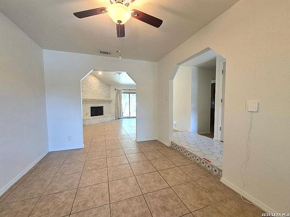 5th image of 4908 TIMBER TRACE ST