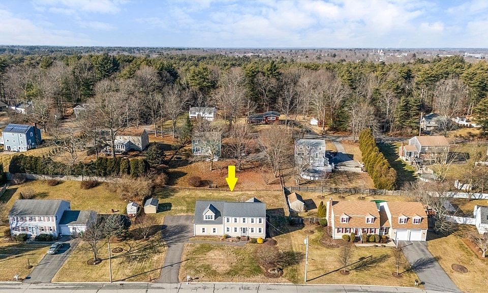 1st image of 35 Nelson Dr