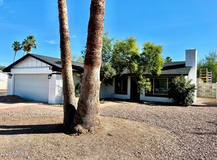 2577 E SWEETWATER Avenue, Phoenix, AZ 85032