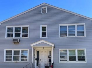 135 Whittier St, Bridgeport, CT 06605