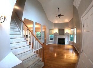 1780 Town Home Dr, Apex, NC 27502