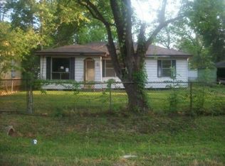 6715 Kittridge St, Houston, TX 77028