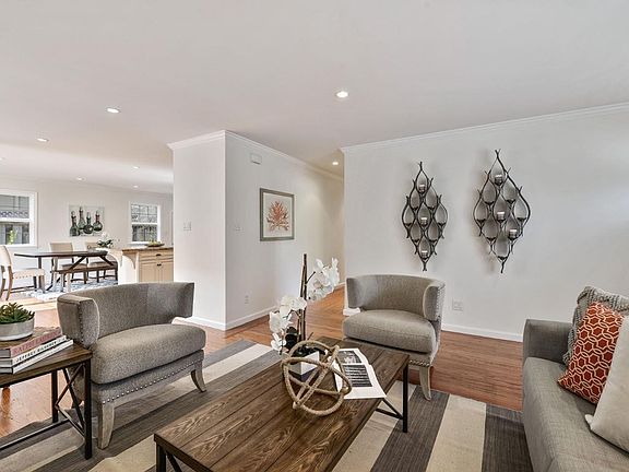 5th image of 2704 Roosevelt Ave