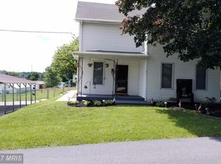 31 5th Ave, Fayetteville, PA 17222