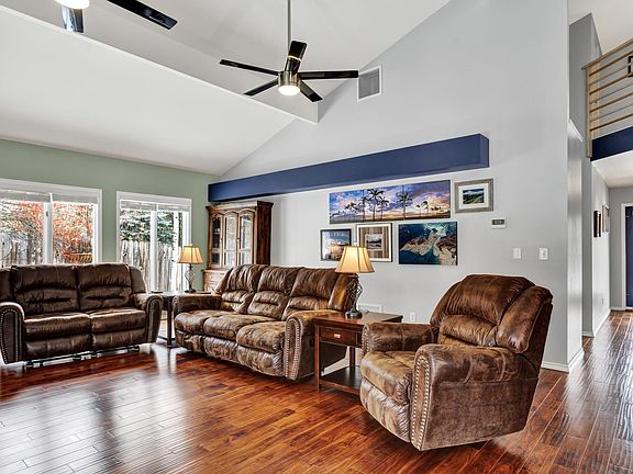 Plenty of room for all your couches/sectionals
