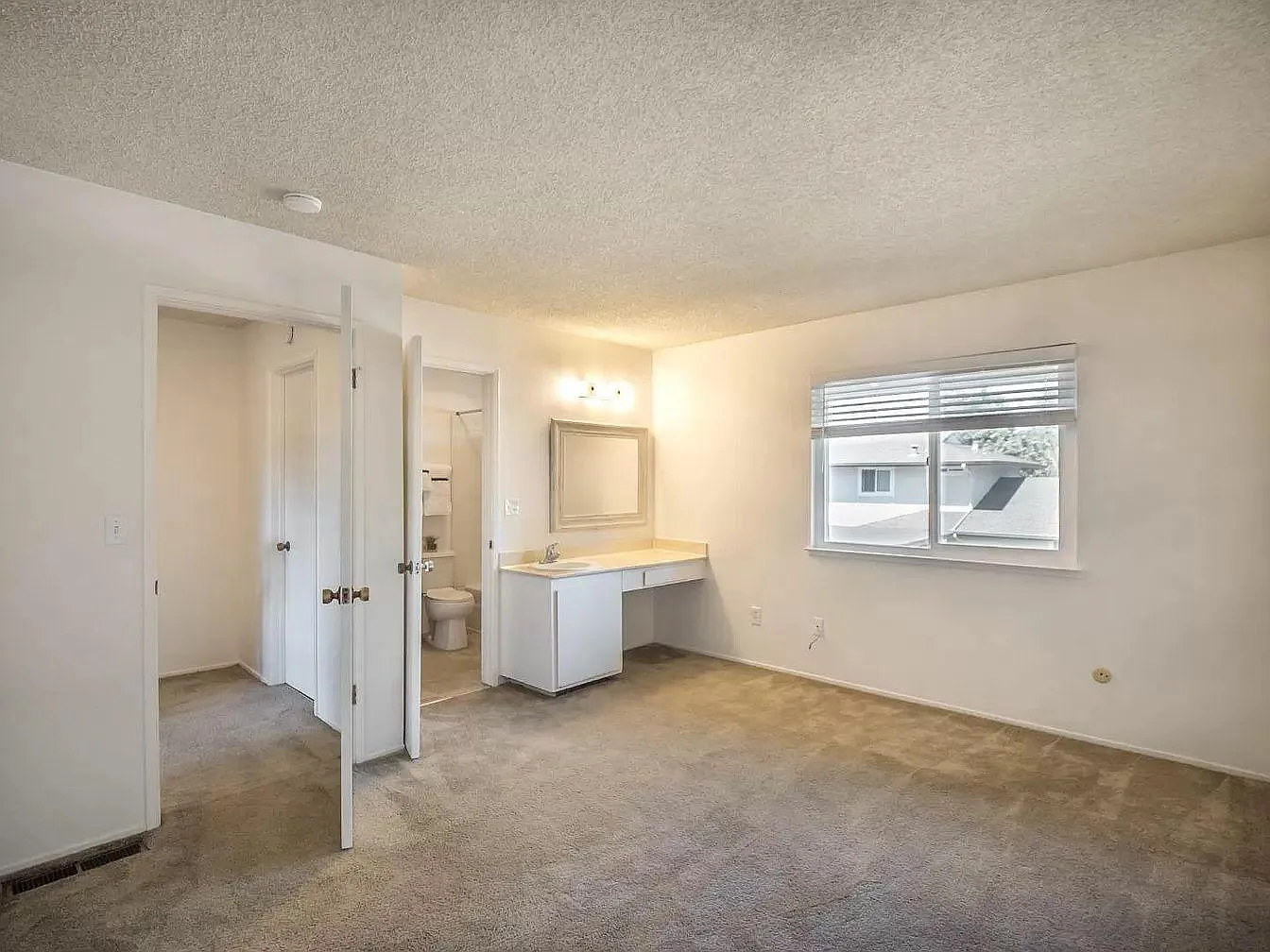 213 Palo Verde Ter — Photo 4