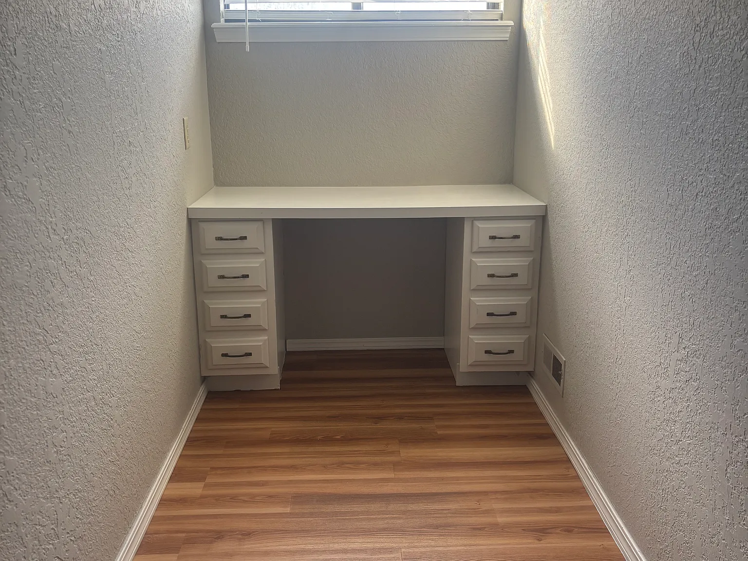 14213 Fairhill Ave — Photo 3