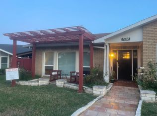 1952 Rambling Ridge Ln, Carrollton, TX 75007