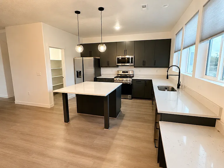 4702 W Talavera Way — Photo 3