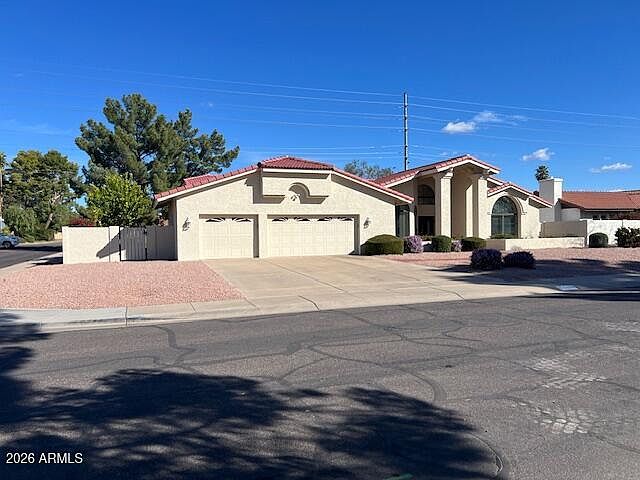 1st image of 5402 E SHAW BUTTE Drive