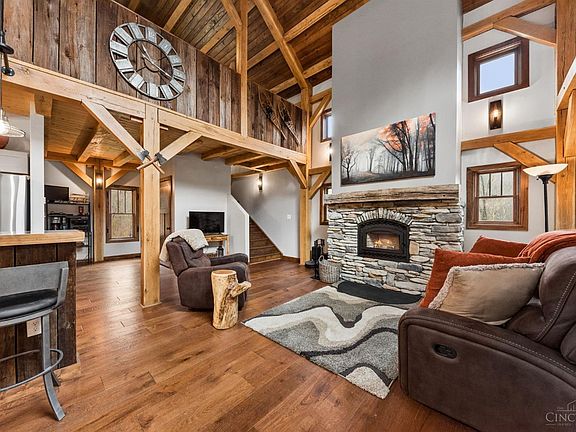 3rd image of 500 Maple Creek Rd