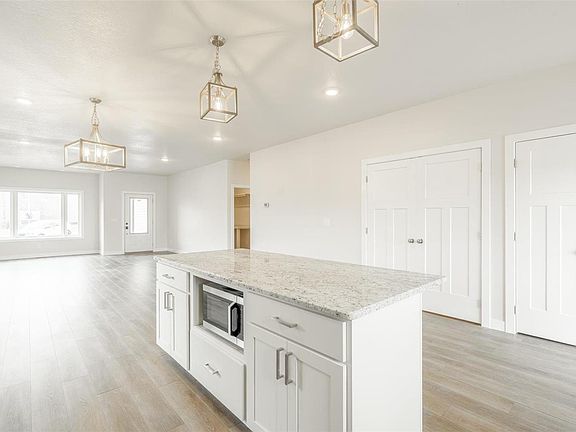 5th image of 315 Pintail Ln