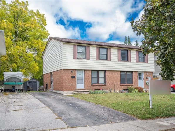428 B Dunvegan Dr, Waterloo, ON N2K 2C7