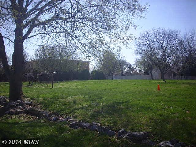 2nd image of 204 S Ridge Ave