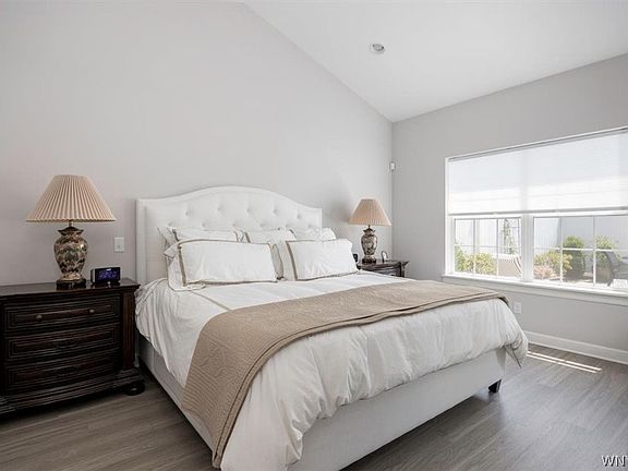 5th image of 5692 Ferncrest Ct Unit D