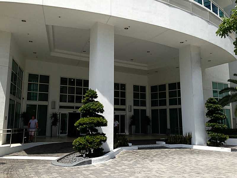 1st image of 951 Brickell Ave APT 1705