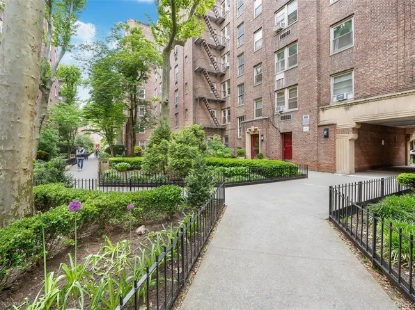 48-41 43rd Street #5F, Woodside, NY 11377