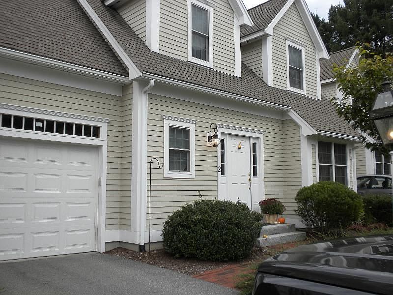 2nd image of 725 Boston Post Rd Unit 2