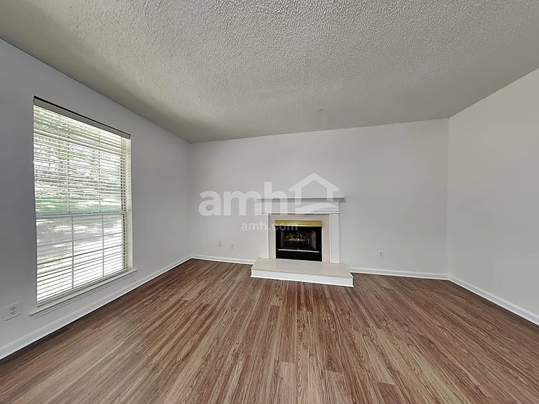 14701 Pomerol Ln — Photo 7