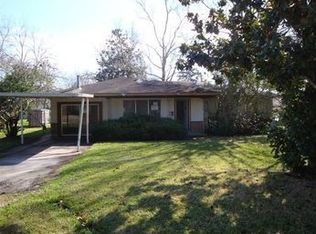 1004 E 7th St, Sweeny, TX 77480