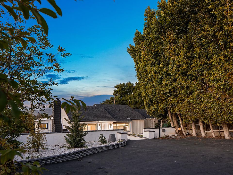 1st image of 11773 Laurelwood Dr