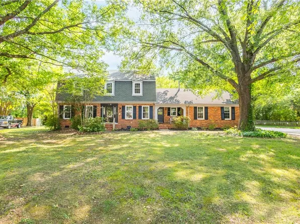 613 S Claypool Ct, Virginia Beach, VA 23464