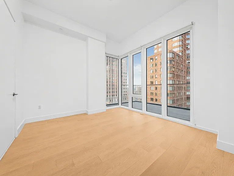 250 W 49th St #12701 — Photo 7