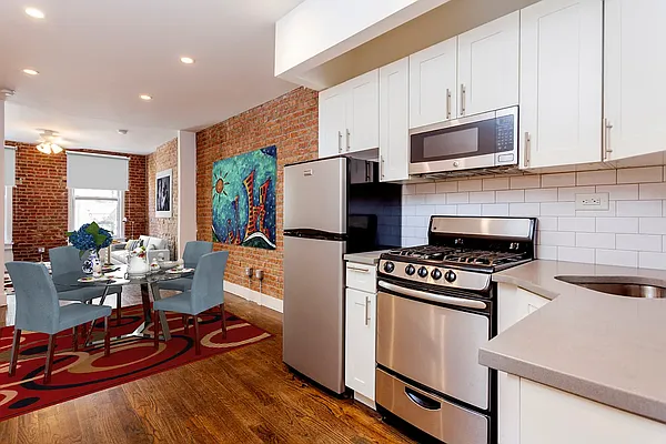 Rented by The Agency | media 2