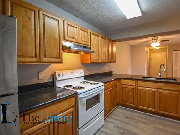 4th image of 644 Kenwick 104 Cir