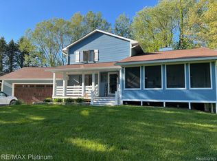 1080 N Truhn Rd, Fowlerville, MI 48836