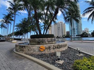 325 Biscayne Blvd #3224, Miami, FL 33130