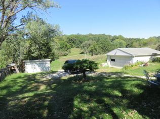 16846 Lime Kiln Rd, Crescent, IA 51526