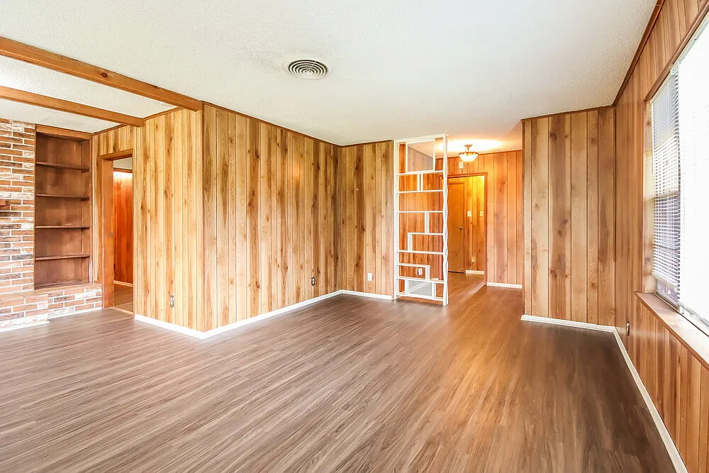 3 bed, 2.0 bath, 1640 sqft, $1,560 — Photo 3
