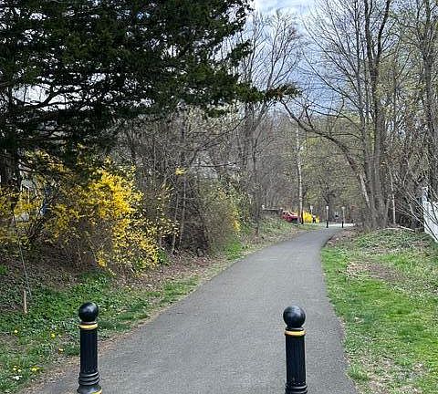 3rd image of 40 2nd Avenue