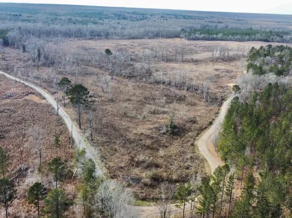 3 Prentiss Crump Rd, Terry, MS 39170