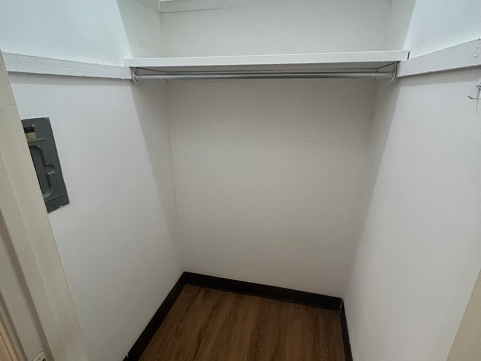 Studio, $1,200 — Photo 4