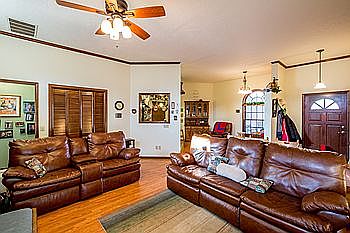 4th image of 341771 E Hickory Ln N