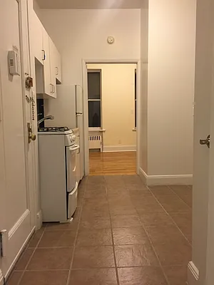 Rented by Waverly Realty Associates | media 31