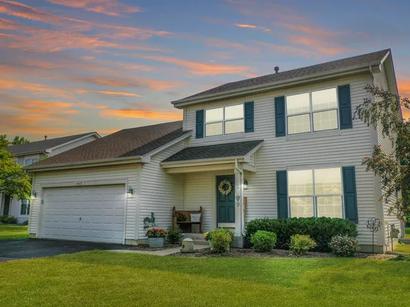 1407 S Janice Ln, Round Lake, IL 60073