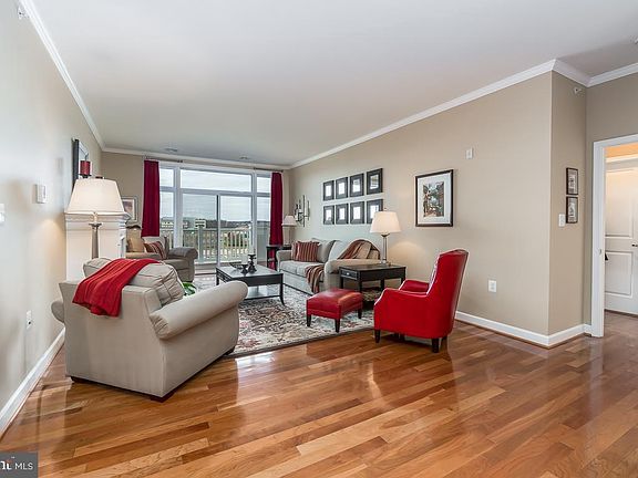 5th image of 525 Belmont Bay Dr Unit 401